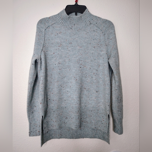 LOFT Women's Light Blue Speckled Sweater Sz XS Mock Neck Soft Knit. NWOT - Picture 1 of 12